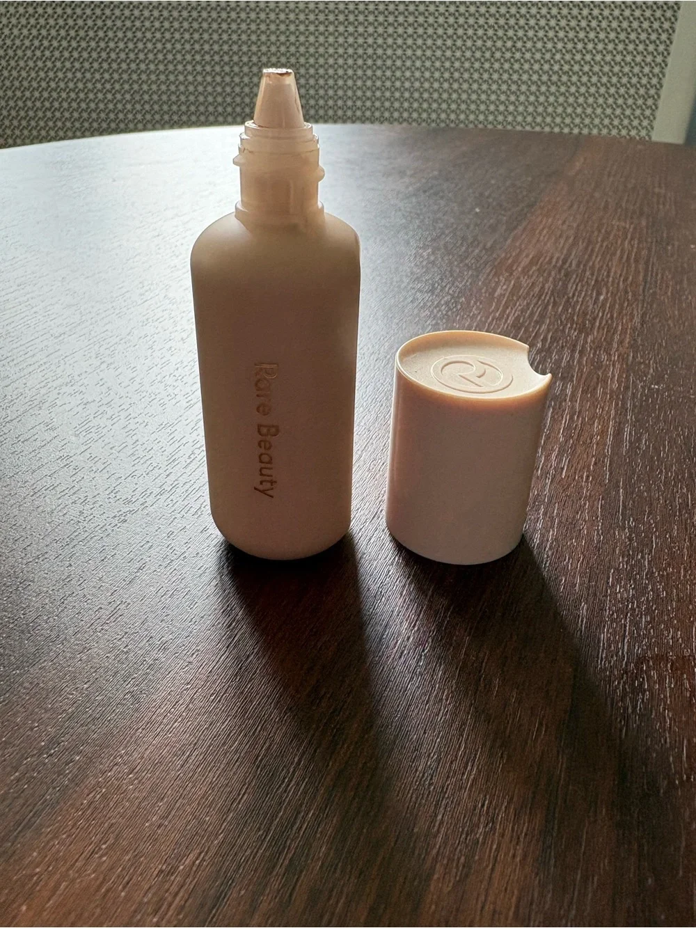 Rare Beauty Positive Light Tinted Moisturizer SPF 20 Sunscreen - 16C